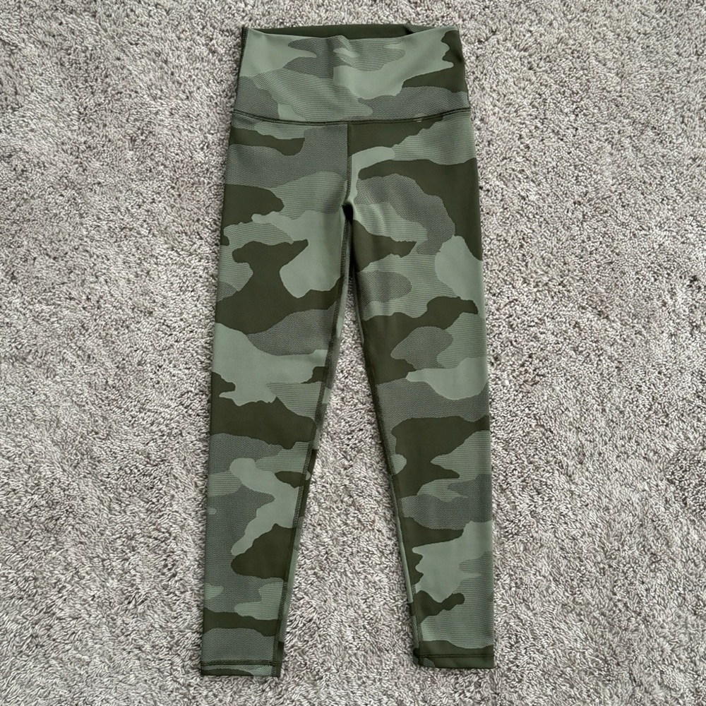 OFFLINE by Aerie Camo High Waisted Legging Olive Fun Green Camo - Picture 3 of 11